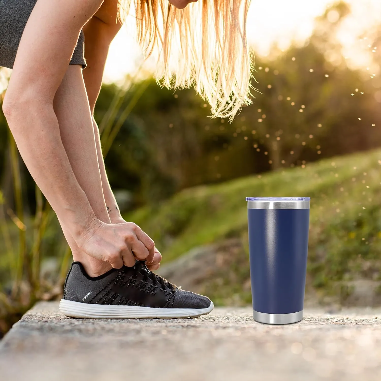 20 oz Tumbler Coffee Tavel Tumblers Bulk with Lid Stainless Steel Double Wall Vacuum Insulated Mug Powder Coated Cups fit Car Cupholder for Hot and Cold - Navy, 1Pack