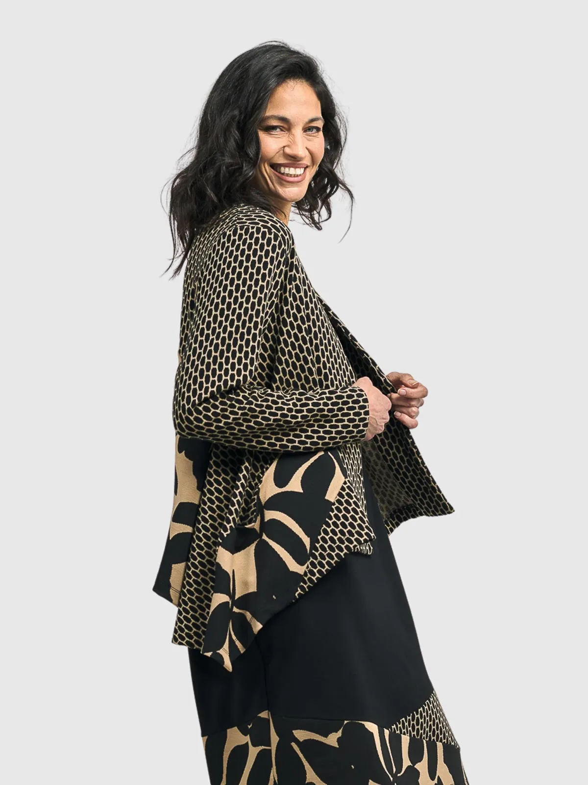 Asymmetric Jacket, Hive