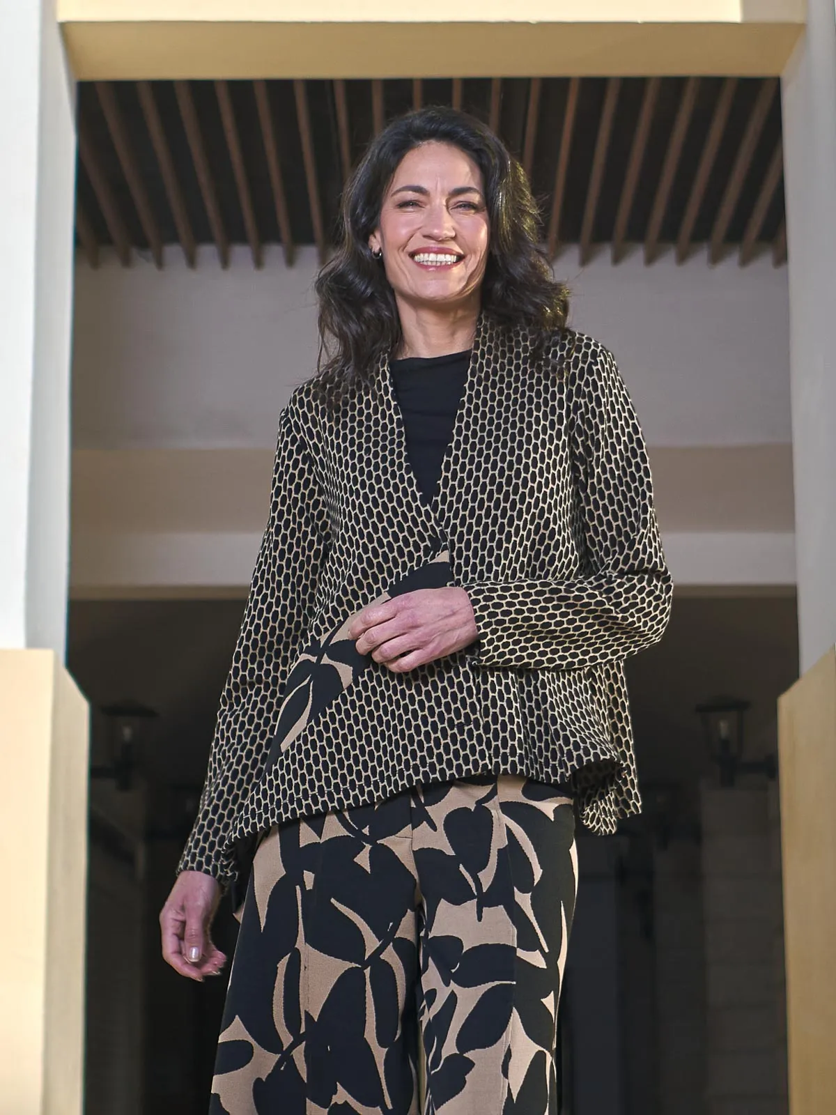 Asymmetric Jacket, Hive