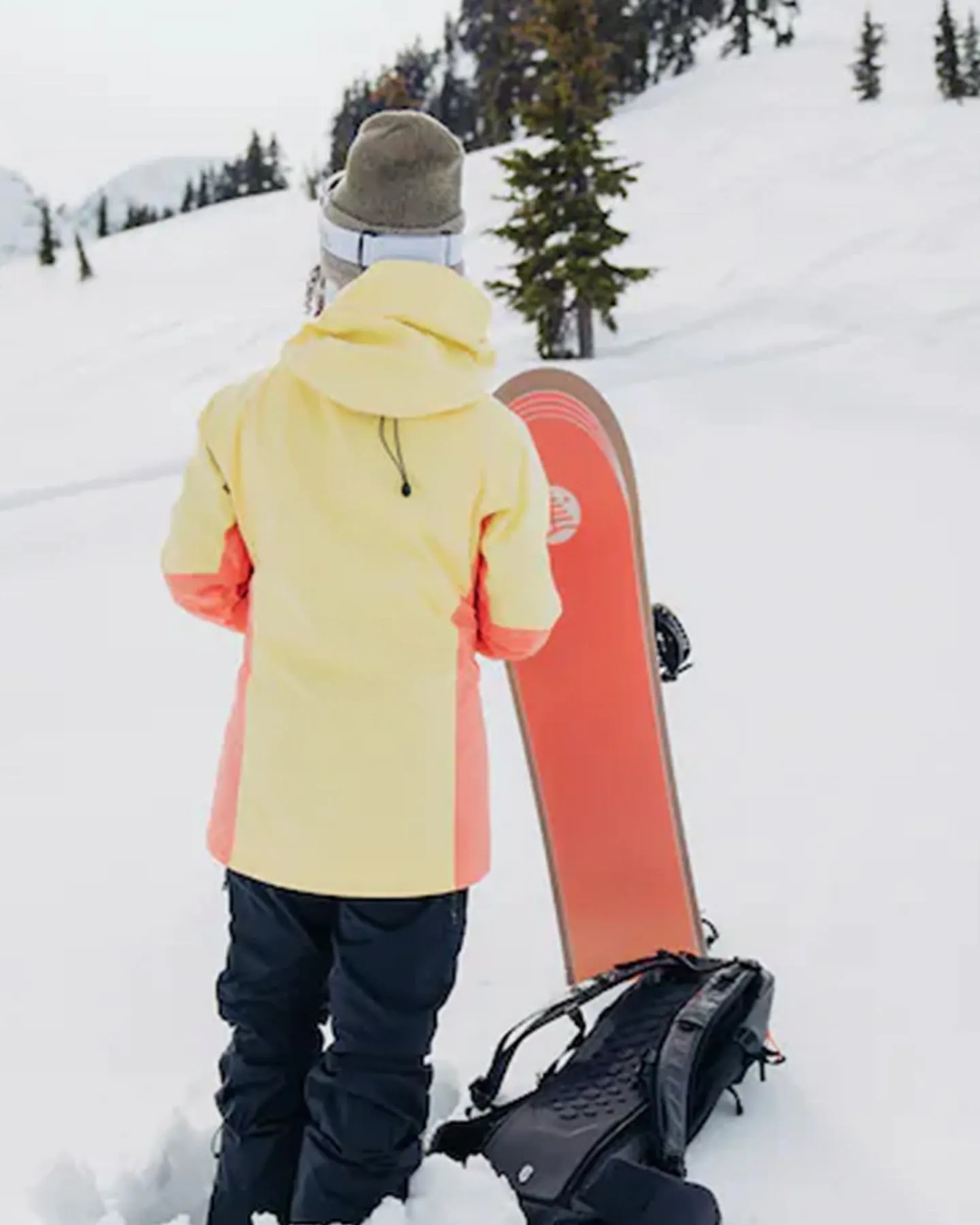 Burton Women's [ak]® Upshift Gore-Tex 2L Snow Jacket - Buttermilk/Reef Pink