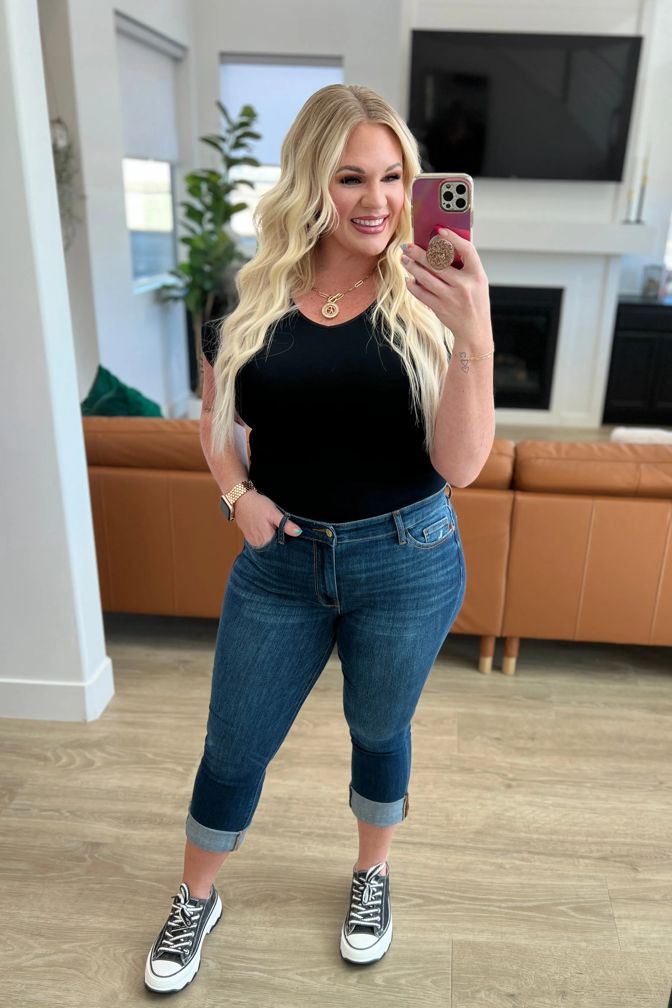 Everyday Scoop Neck Short Sleeve Top in Black