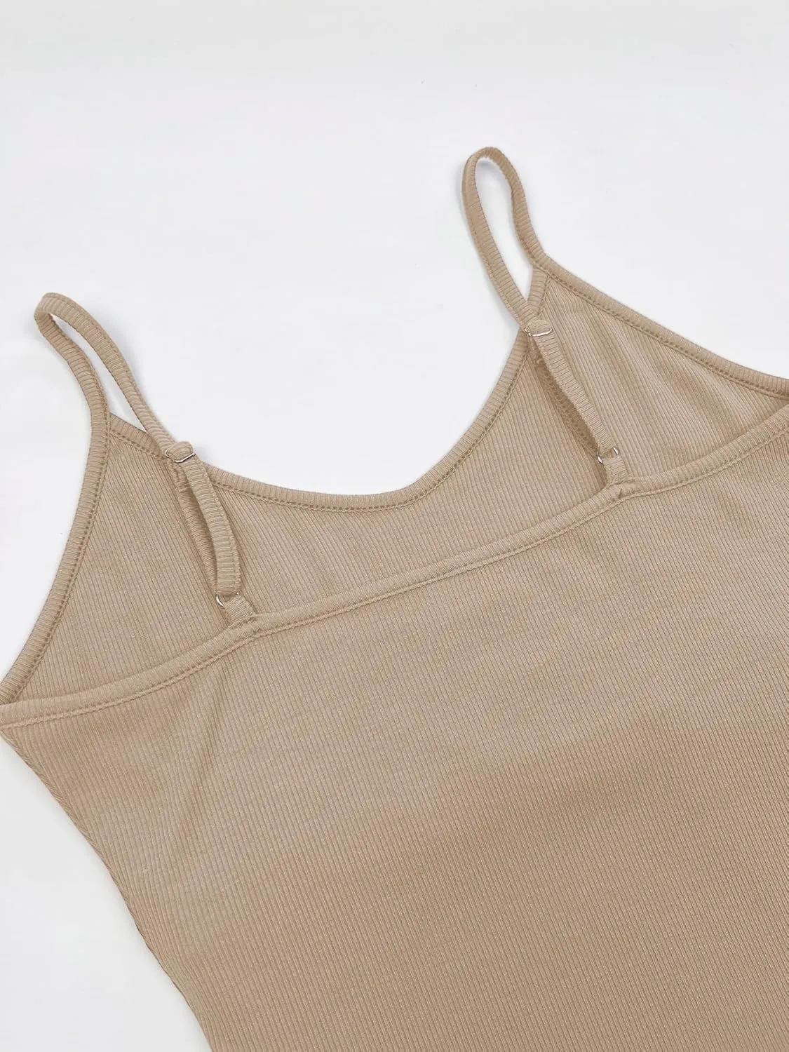 iGENJUN Tank Tops for Women 2025 Built in Shelf Bra Spaghetti Strap Summer Camisole U Neck Slim Fit Ribbed Sleeveless