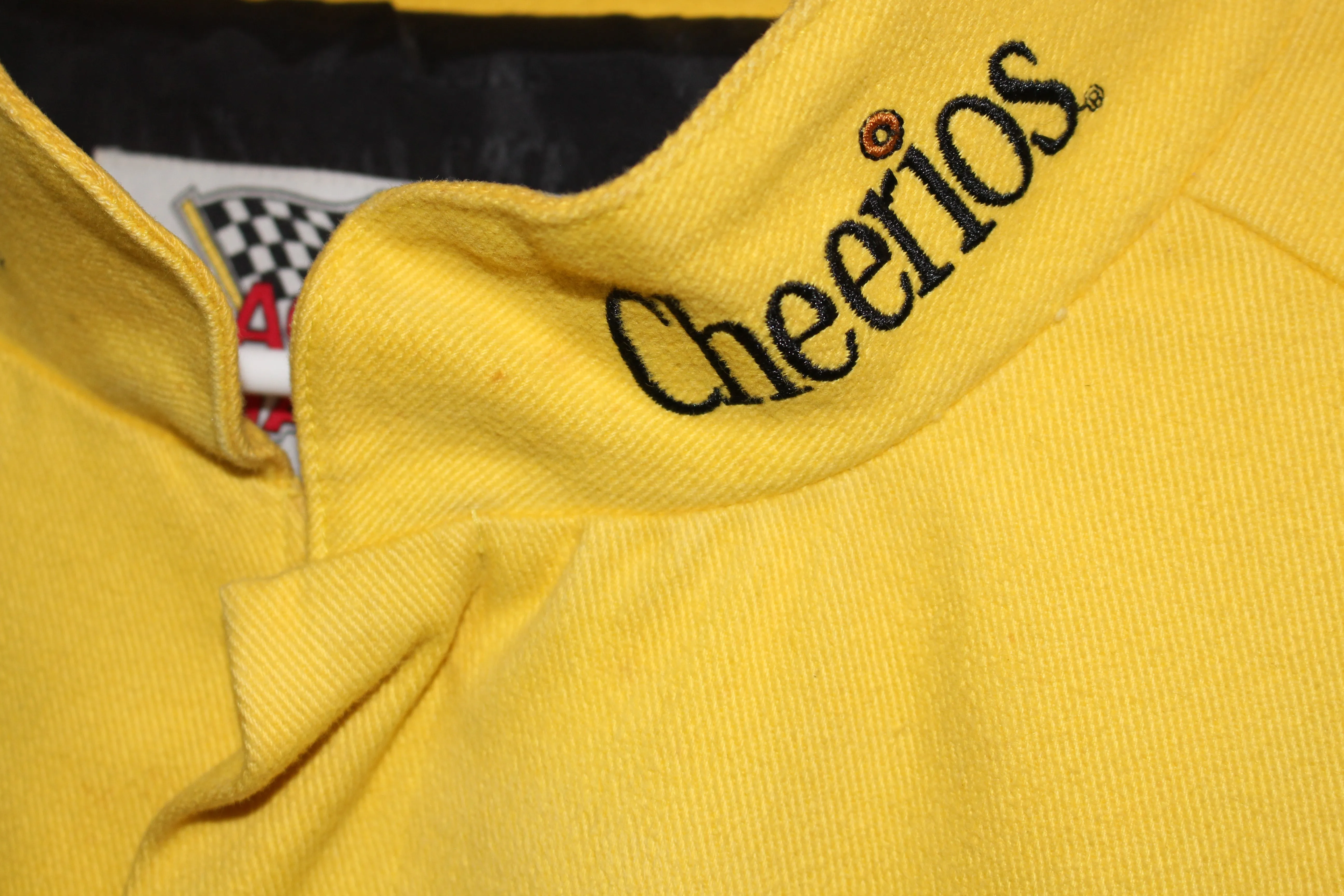 Rare Cheerios Racing NASCAR Johnny Benson #26 (XXL)
