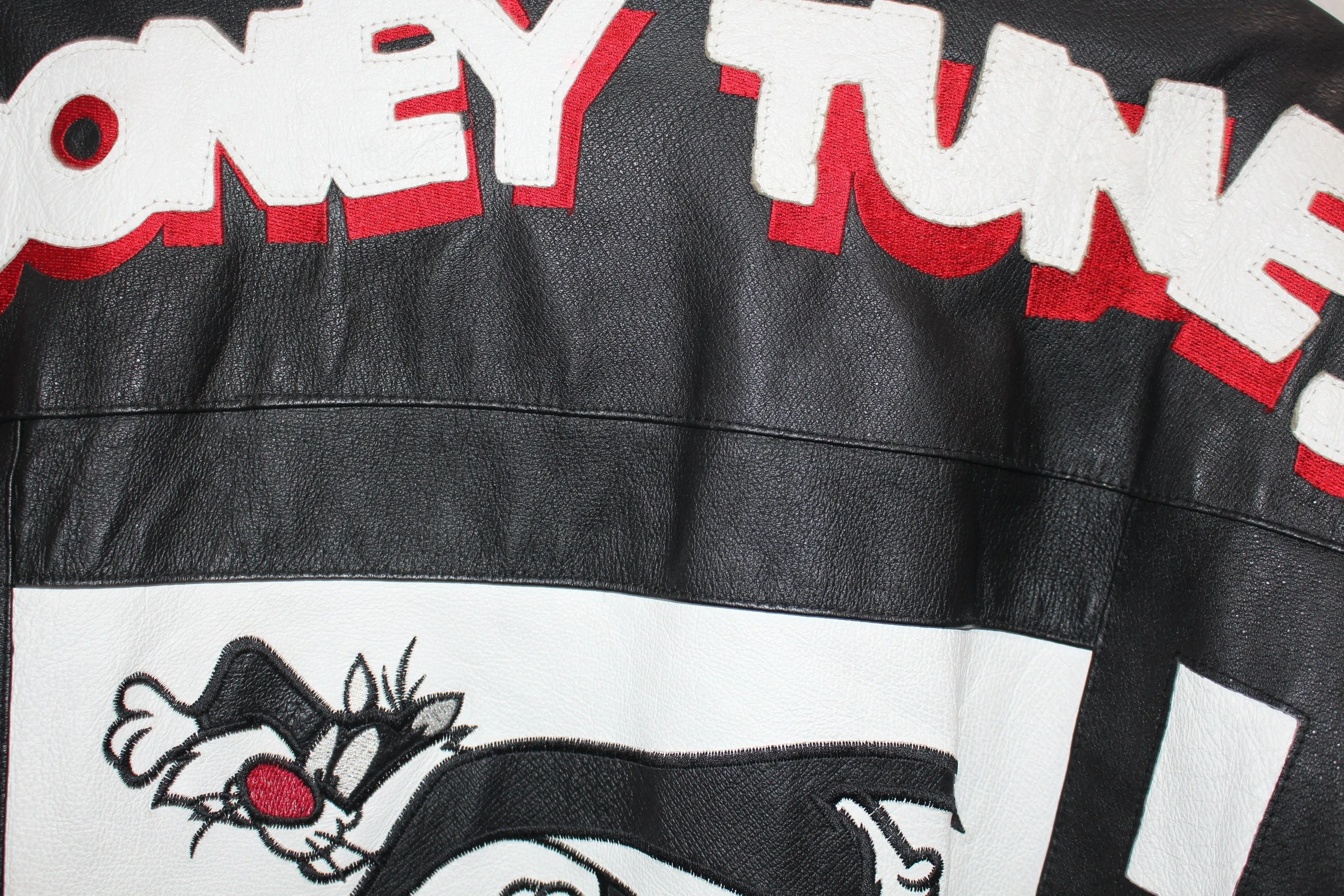 Rare Looney Tunes Leather Jacket (M)